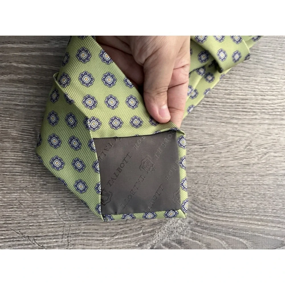 Luxury ROBERT TALBOTT Pure Silk Tie Pistachio Green Purple Pattern Newport